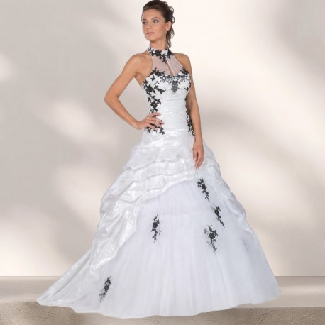 Robe de mariée princesse noire et blanche