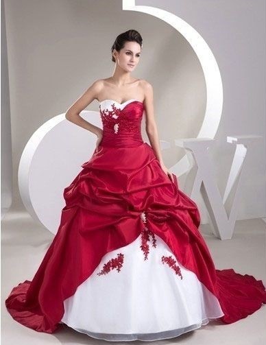 robe de mariée princesse rouge et blanche
